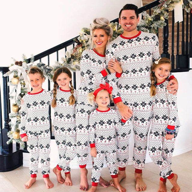 Family Christmas Matching Pajamas Set Mother Father Kids Clothes Family Look Outfit Baby Rompers Deer Mommy And Me Pyjamas