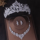Wunderschöne Silber Farbe Kristall Brautschmuck Sets Mode Diademe Krone Ohrringe Halsband Halskette Frauen Hochzeitskleid Schmuck Set
