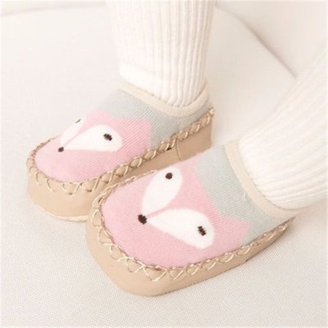 2022 Mode Baby Socken mit Gummisohlen Infant Socke Neugeborenen Herbst Winter Kinder Boden Socken Schuhe Anti Slip Soft Sole Socke