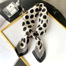 2022 Sommer Luxusmarke Seidenschal Platz Frauen Tücher Und Wraps Mode Büro Kleines Haar Hals Hijabs Foulard Schals 70*70cm